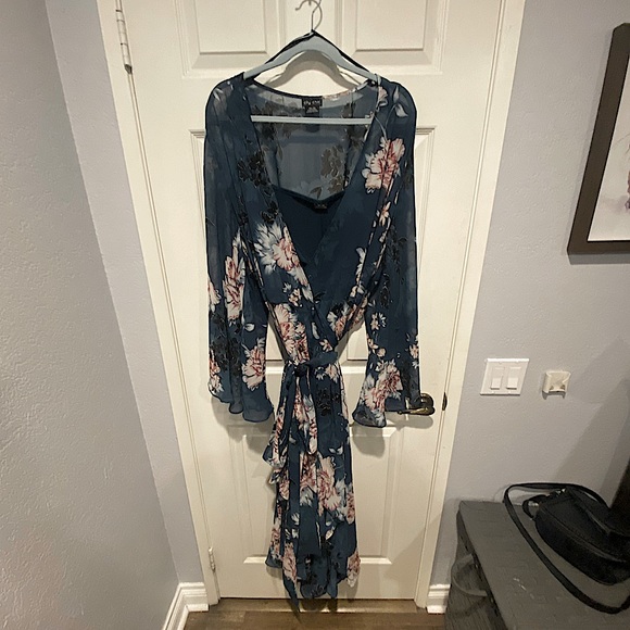 City Chic Dresses Fleetwood Floral Maxi Dress Poshmark